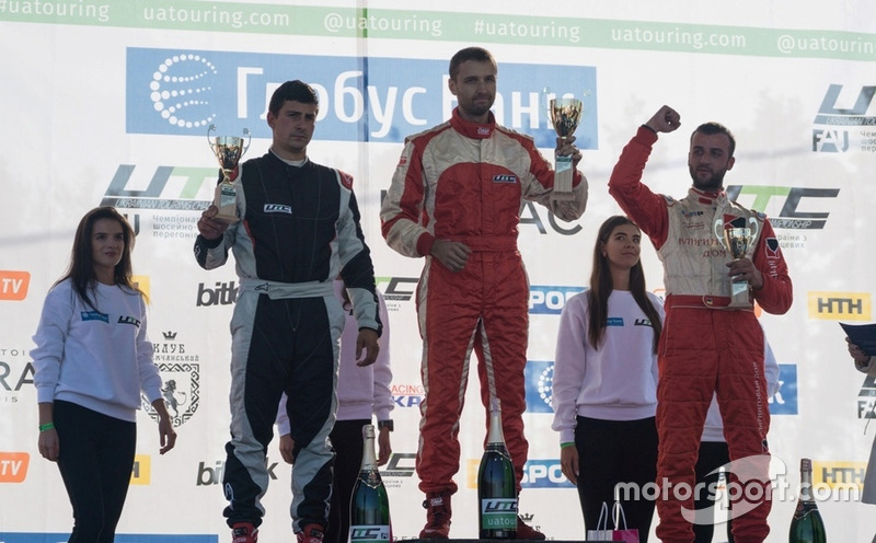 Подіум GT Open2: Владислав Феоктистов, Андрій Євтушенко, Юрій Мочанов