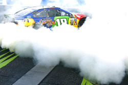 Yarış galibi Kyle Busch, Joe Gibbs Racing Toyota
