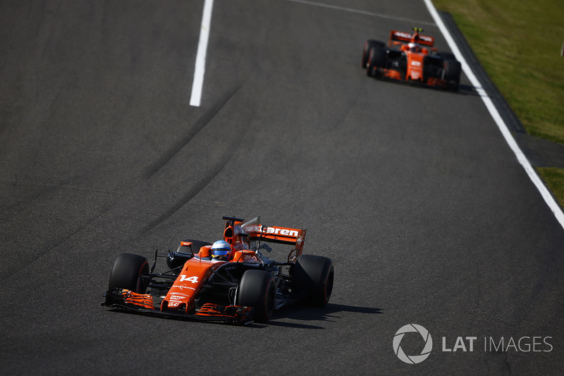 Fernando Alonso, McLaren MCL32, Stoffel Vandoorne, McLaren MCL32