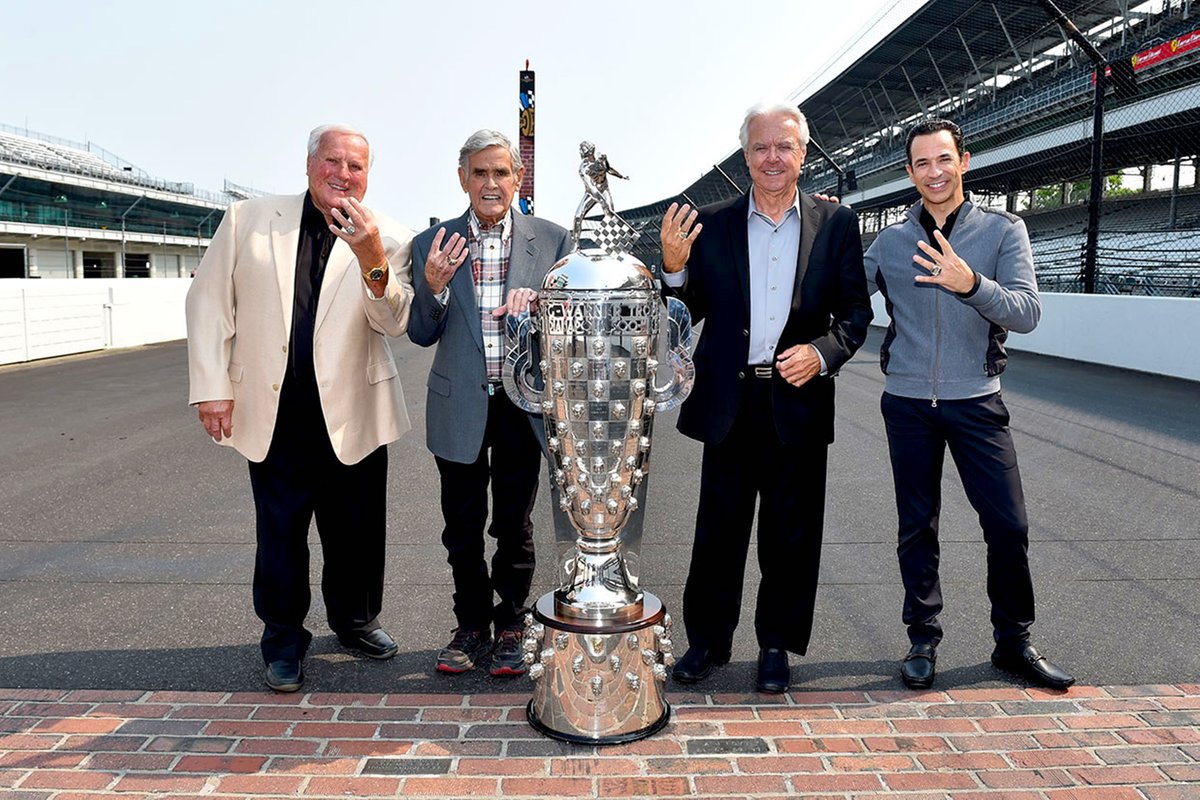 Los cuatro miembros del club de los cuatro ganadores de la Indy 500: A.J. Foyt, Al Unser Sr., Rick Mears y Helio Castroneves.