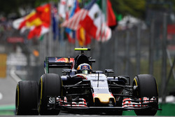 Carlos Sainz Jr., Scuderia Toro Rosso STR11