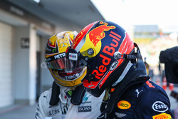 Podyum: Yarış galibi Lewis Hamilton, Mercedes AMG F1, 2. Max Verstappen, Red Bull