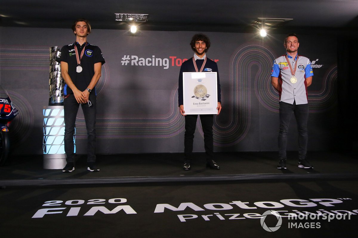 Juara Dunia Moto2 2020, Enea Bastianini, Italtrans Racing Team, runner-up Luca Marini, Sky Racing Team VR46, dan peringkat ketiga Sam Lowes, Marc VDS Racing