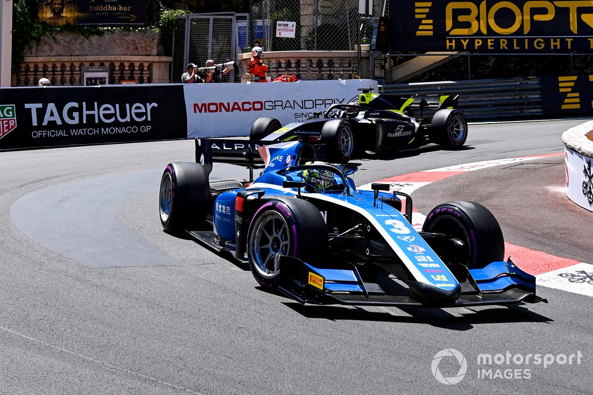 Guanyu Zhou, Uni-Virtuosi Racing, Dan Ticktum, Carlin