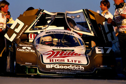 Yarış galibi Bob Wollek, Derek Bell and John Andretti, Porsche 962