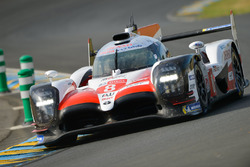 #8 Toyota Gazoo Racing Toyota TS050: Sébastien Buemi, Kazuki Nakajima, Fernando Alonso, Jose Maria L
