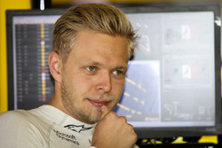 Kevin Magnussen, Renault Sport F1 Team