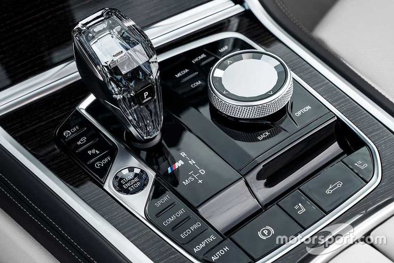 Кабріолет BMW 8er 2019 року