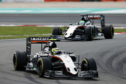 Sergio Perez, Sahara Force India F1 VJM09 voor teamgenoot Nico Hulkenberg, Sahara Force India F1 VJM