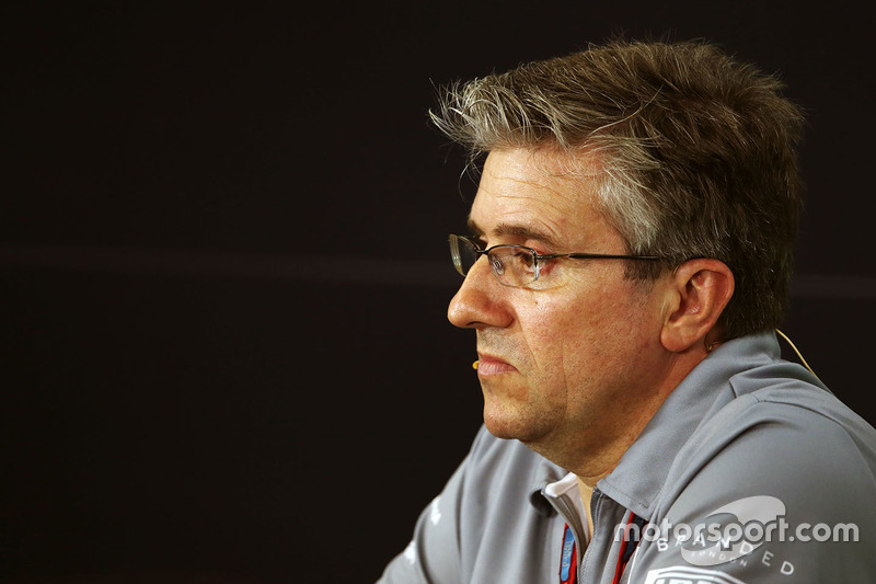 Pat Fry, Manor Racing Mühendislik Danışmanı FIA Basın Toplantısında