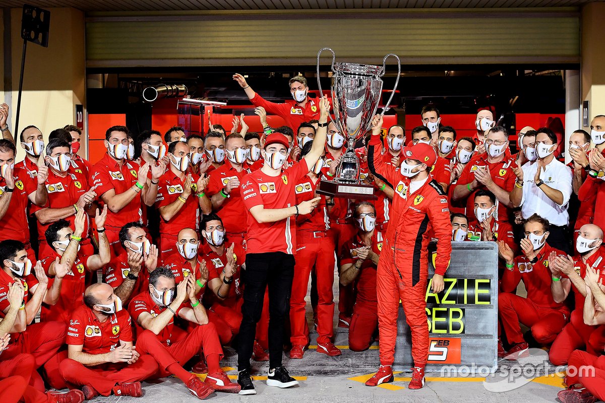 Sebastian Vettel, Ferrari y Charles Leclerc, Ferrari con el equipo