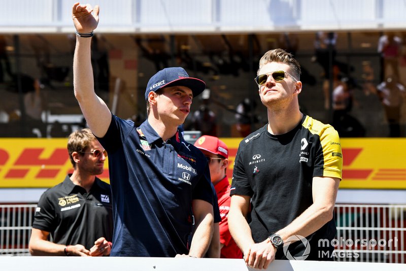 Max Verstappen, Red Bull Racing, Nico Hulkenberg, Renault F1 Team