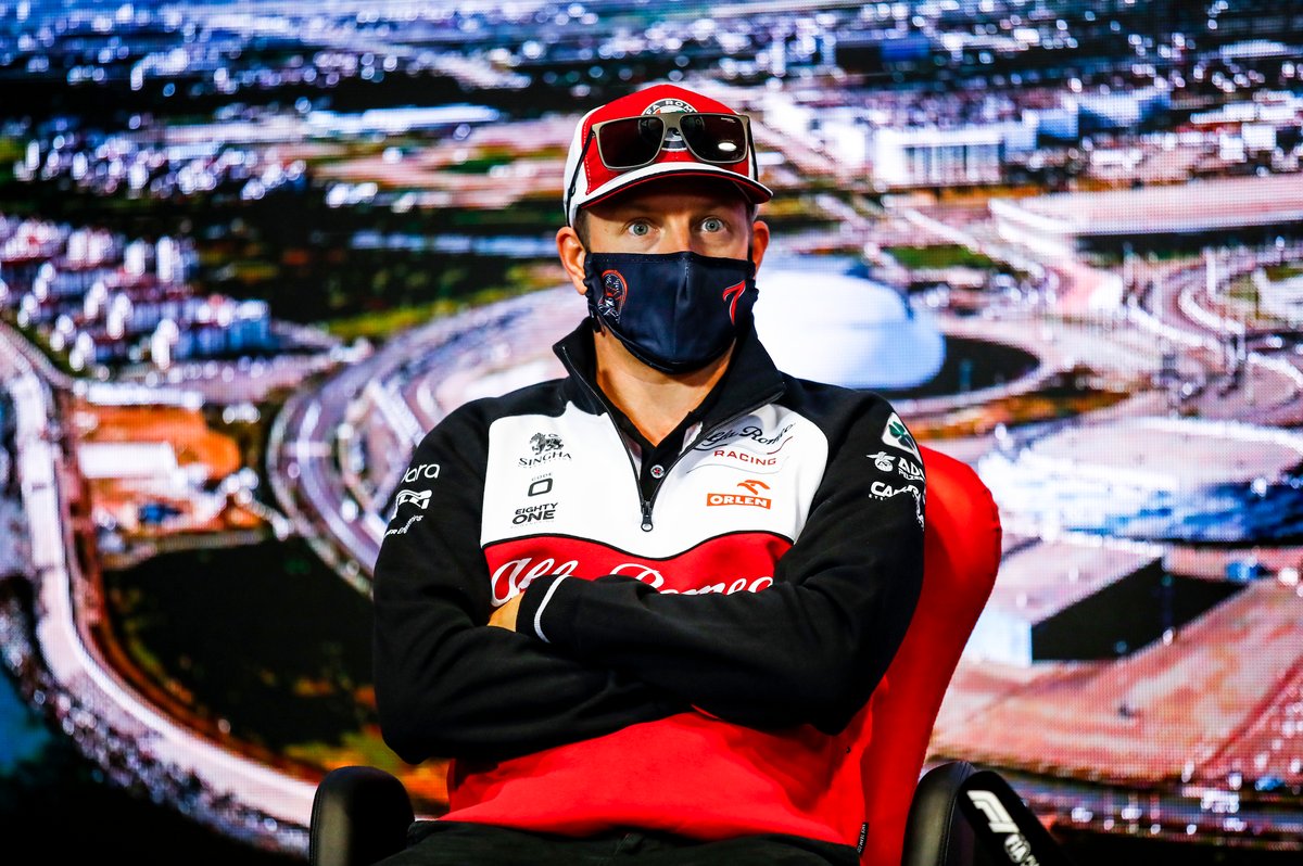 Kimi Raikkonen, Alfa Romeo Racing, dalam jumpa pers F1 GP Rusia 2021