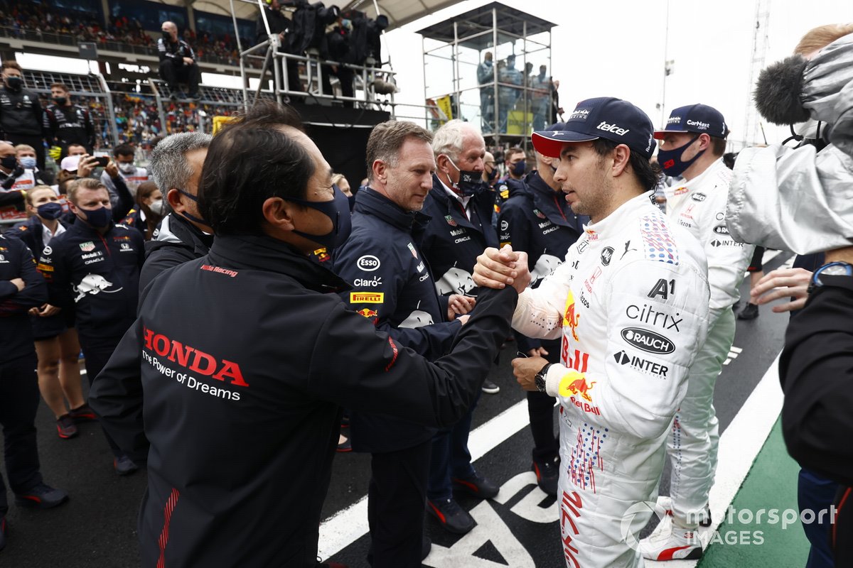 Toyoharu Tanabe, Honda, y Sergio Pérez, Red Bull Racing