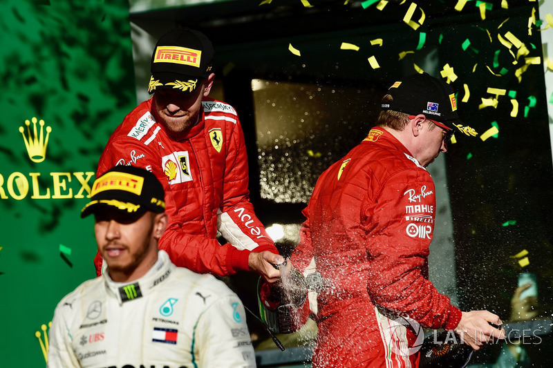Podyum: Yarış galibi Sebastian Vettel, Ferrari, 3. sıra Kimi Raikkonen, Ferrari