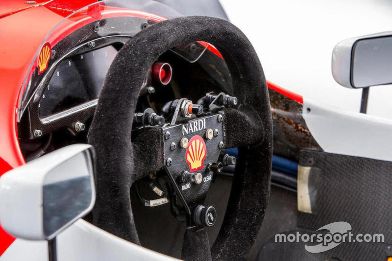 Болід Айртона Сенни McLaren-Cosworth Ford MP4/8A 1993 року