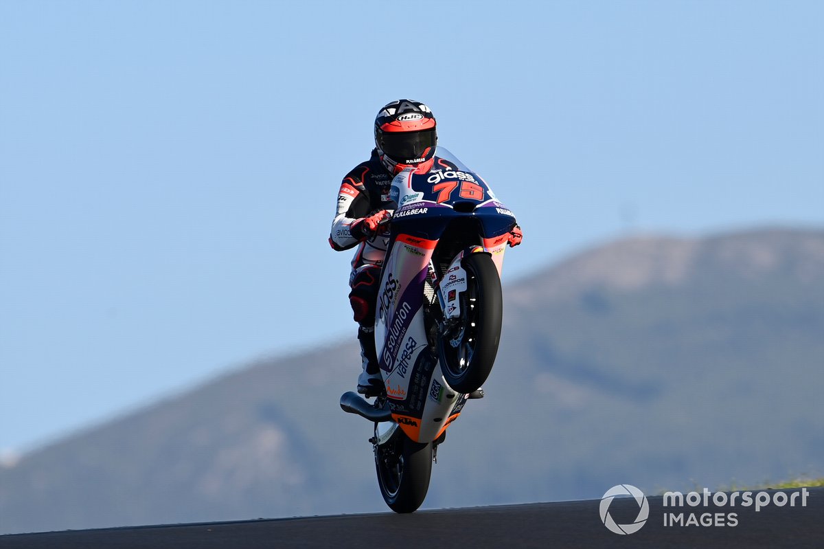 Rider Aspar Team, Albert Arenas, mesti bekerja keras demi gelar juara dunia Moto3 dalam race penutup di Portimao.