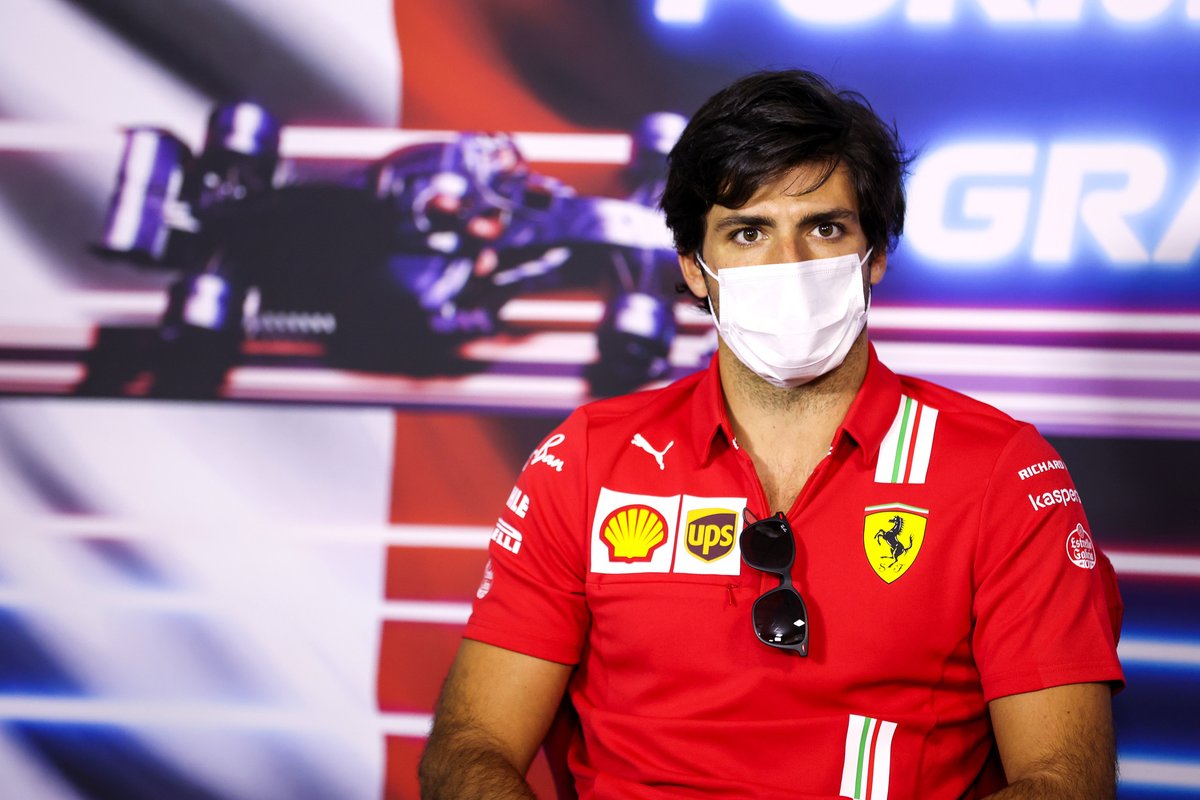 Carlos Sainz Jr., Ferrari, en conférence de presse