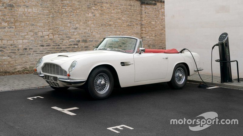 Aston Martin DB6 Volante électrique