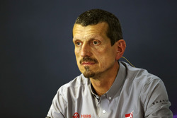 Guenther Steiner, Haas F1-teambaas in de persconferentie