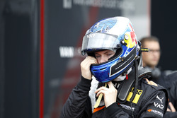 Harrison Newey, Van Amersfoort Racing Dallara F317 - Mercedes-Benz