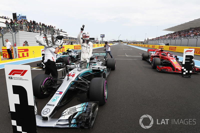 Льюис Хэмилтон, Mercedes AMG F1 W09