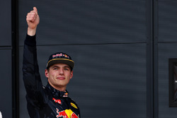 Max Verstappen, Red Bull Racing RB12 na zijn kwalificatie