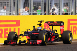 Daniel Ricciardo, Red Bull Racing RB12 viert zijn derde plaats