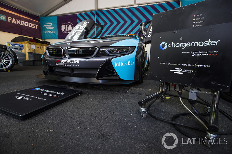 BMW i8 Safety car on Qualcomm Chargemaster