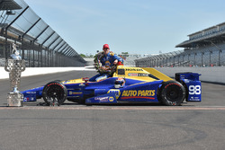 Race winner Alexander Rossi, Herta - Andretti Autosport Honda