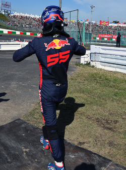Race retiree Carlos Sainz Jr., Scuderia Toro Rosso