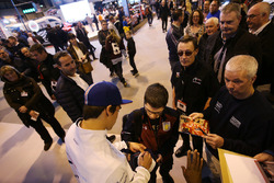 Lance Stroll, Williams, zet handtekeningen