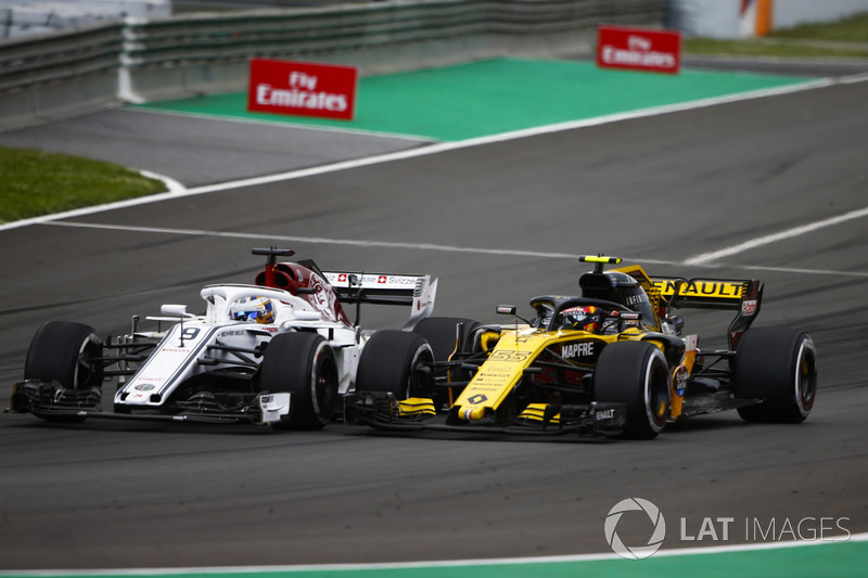 Маркус Ерікссон, Sauber C37, Карлос Сайнс-мол., Renault Sport F1 Team R.S. 18