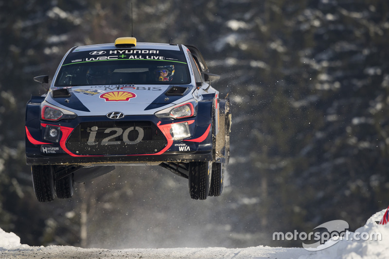 6. Андреас Міккельсен, Hyundai i20 WRC - 21 очко