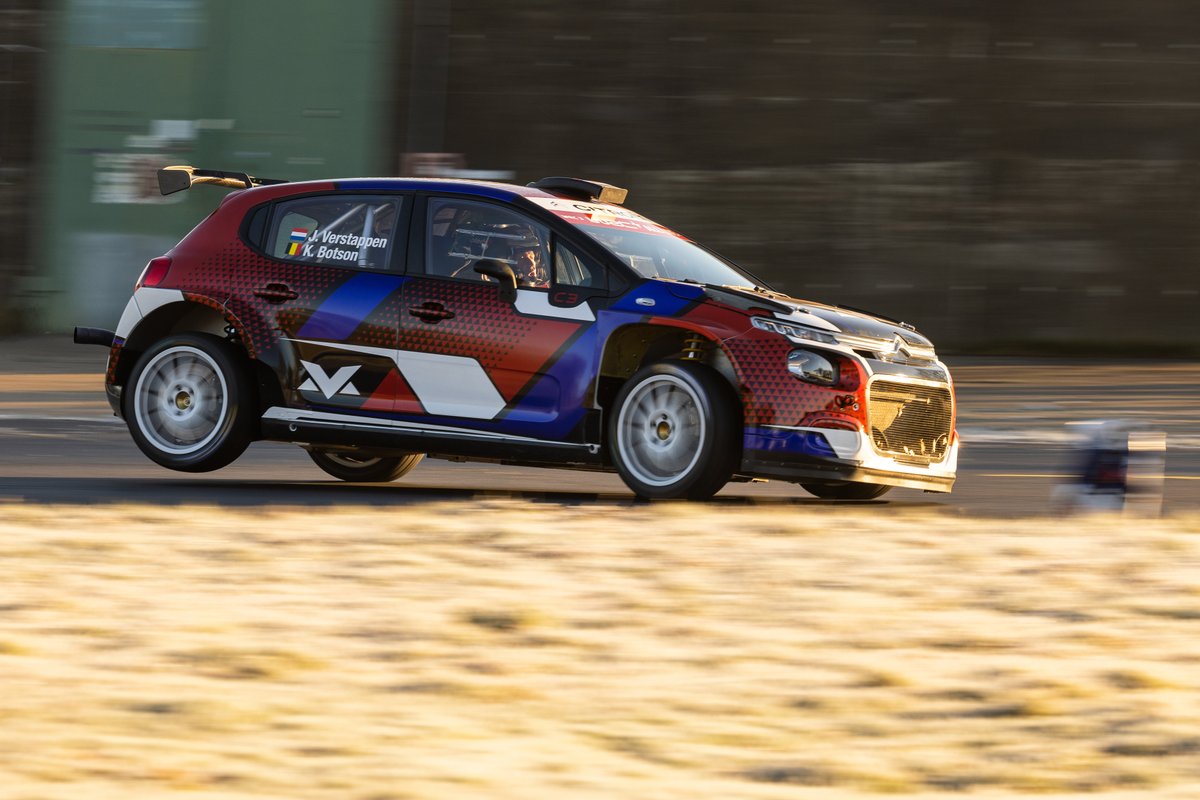 Jos Verstappen in actie met zijn Citroën C3 R5.
