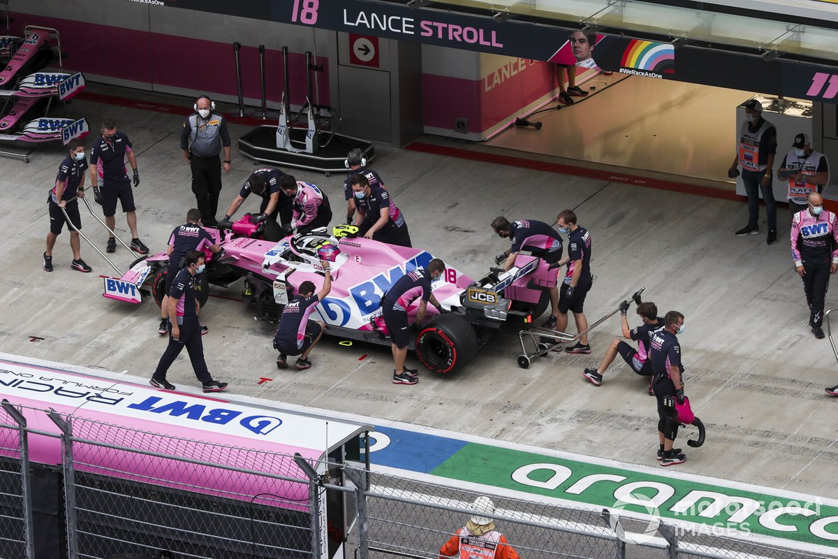 Lance Stroll, Racing Point RP20, in the pits