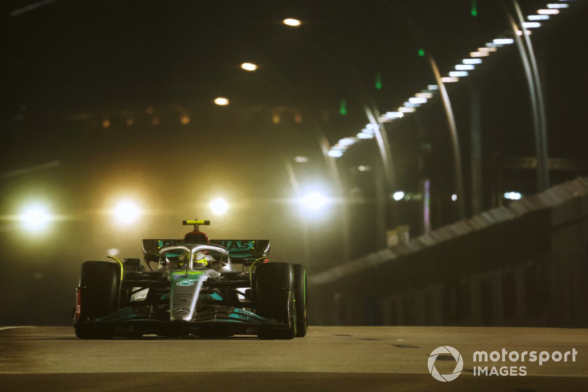 Lewis Hamilton, Mercedes W13