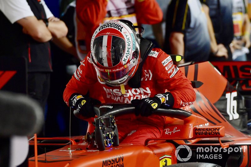 Le troisième, Charles Leclerc, Ferrari, arrivant au parc fermé