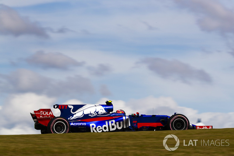 10. Daniil Kvyat, Scuderia Toro Rosso STR12