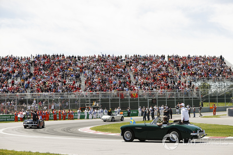 Marcus Ericsson, Sauber, in the drivers parade