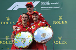 Inaki Rueda, Ferrari Race Strategist, Sebastian Vettel, Ferrari and Kimi Raikkonen, Ferrari celebrat
