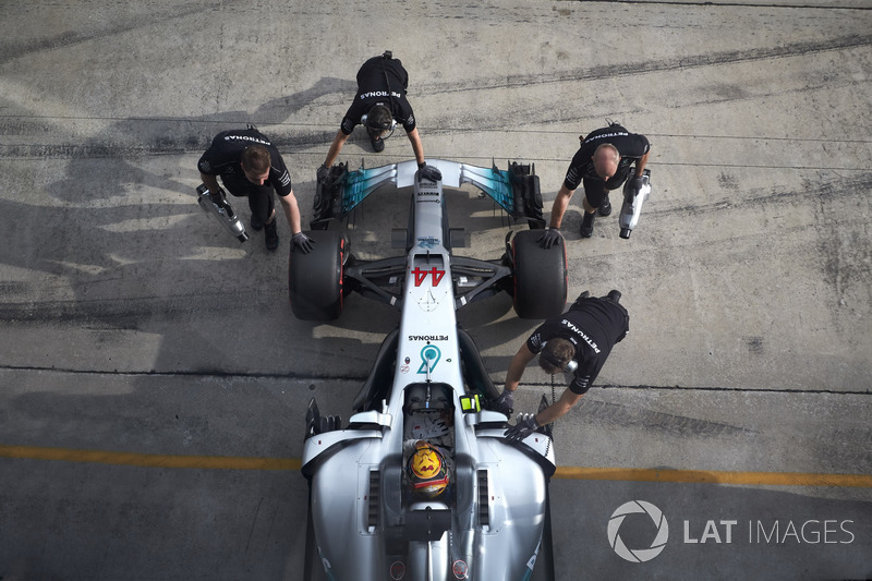 7. Lewis Hamilton, Mercedes AMG F1 W08