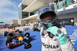 Segundo, Nico Rosberg, Mercedes AMG F1 celebra