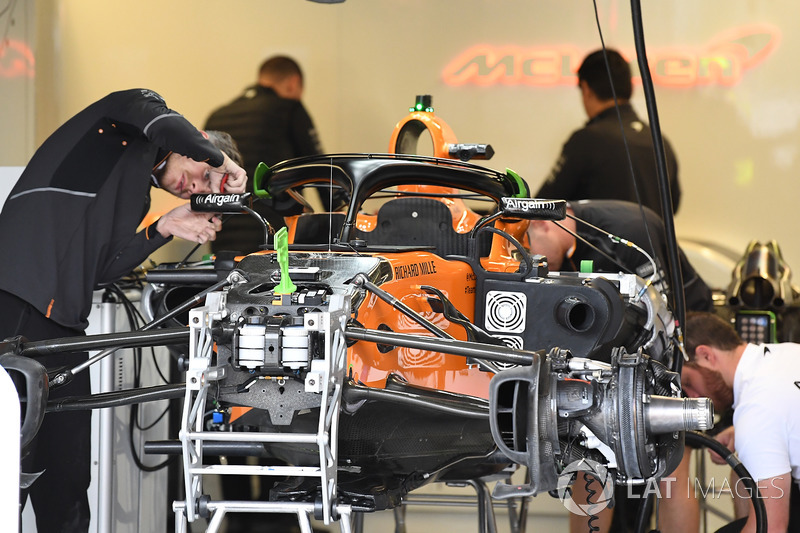 McLaren MCL33