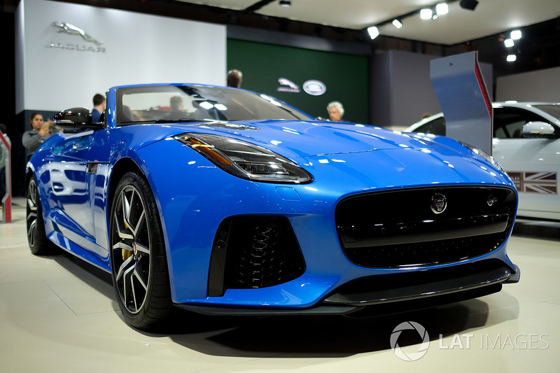Jaguar F-Type SVR