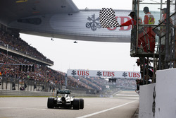 Льюіс Хемілтон, Mercedes W05