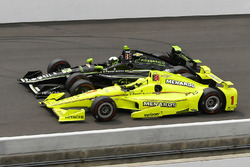 Simon Pagenaud, Team Penske Chevrolet, Juan Pablo Montoya, Team Penske Chevrolet
