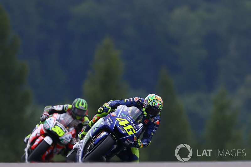 Valentino Rossi, Yamaha Factory Racing, Cal Crutchlow, Team LCR Honda, son turda Rossi önde