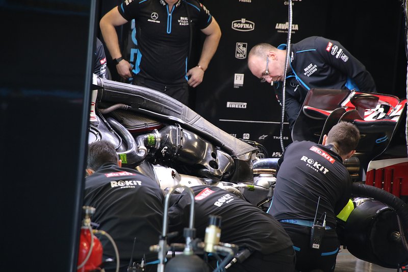 Ecco il motore Mercedes 2020 montato sulla Williams FW43