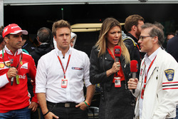 (Da Sx a Dx): Marc Gene, Test Driver Ferrari con Davide Valsecchi, Presentatore Sky F1 Italia, Federica Masolin, Presentatrice Sky F1 Italia, e Jacques Villeneuve